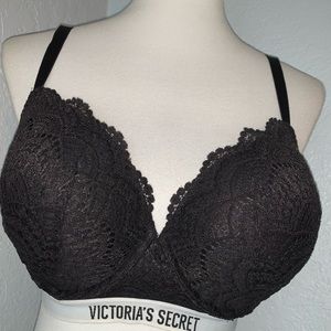 Victoria’s Secret T-shirt Push Up Full Coverage